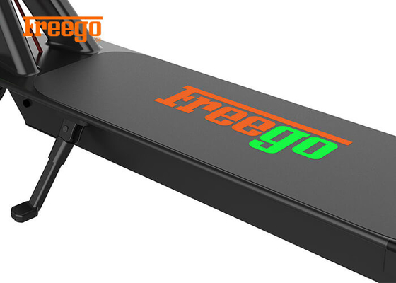 Bluetooth ile Ücretsiz Paylaşımı Ultimate Lityum Pil Kumandalı Elektrikli Scooter